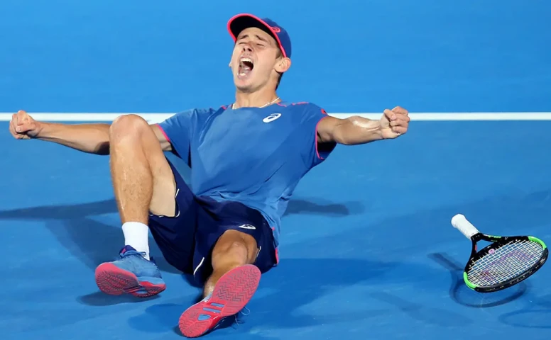 De Minaur, Medvedev'i Mağlup Ederek Monte-Carlo Çeyrek Finallerine Yükseldi!